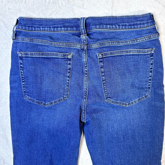 J. Crew Mid-Rise Flare Crop Med Wash Women's Jeans Size 30 - Picture 4 of 9